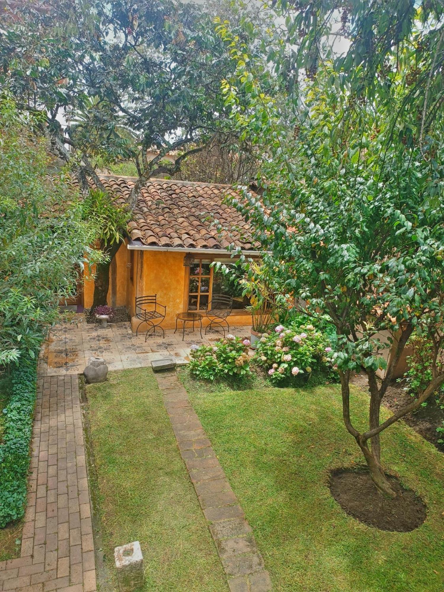 Hotel Boutique Casa Montalvo Cuenca Buitenkant foto